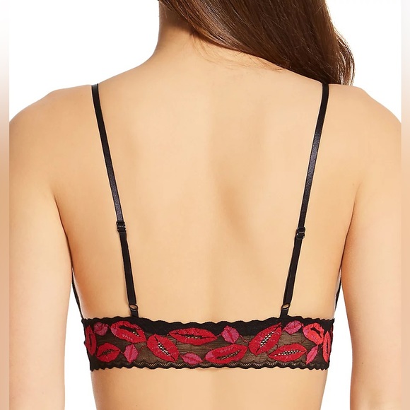HANKY PANKY Kissing Triangle Bralette - Black Red Lips - NWT - Medium - Picture 2 of 4